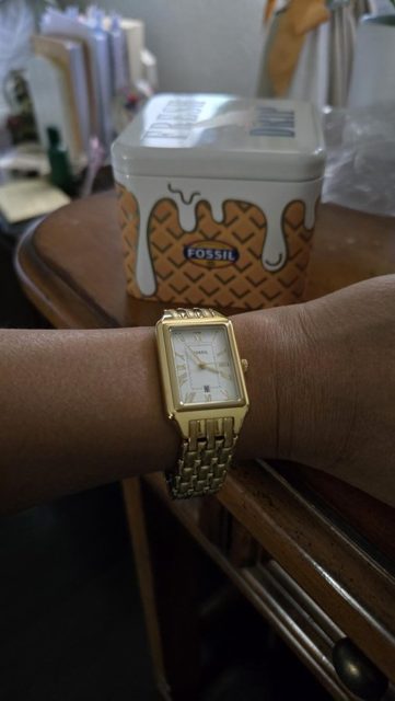 Foto de Nday M. con su reloj